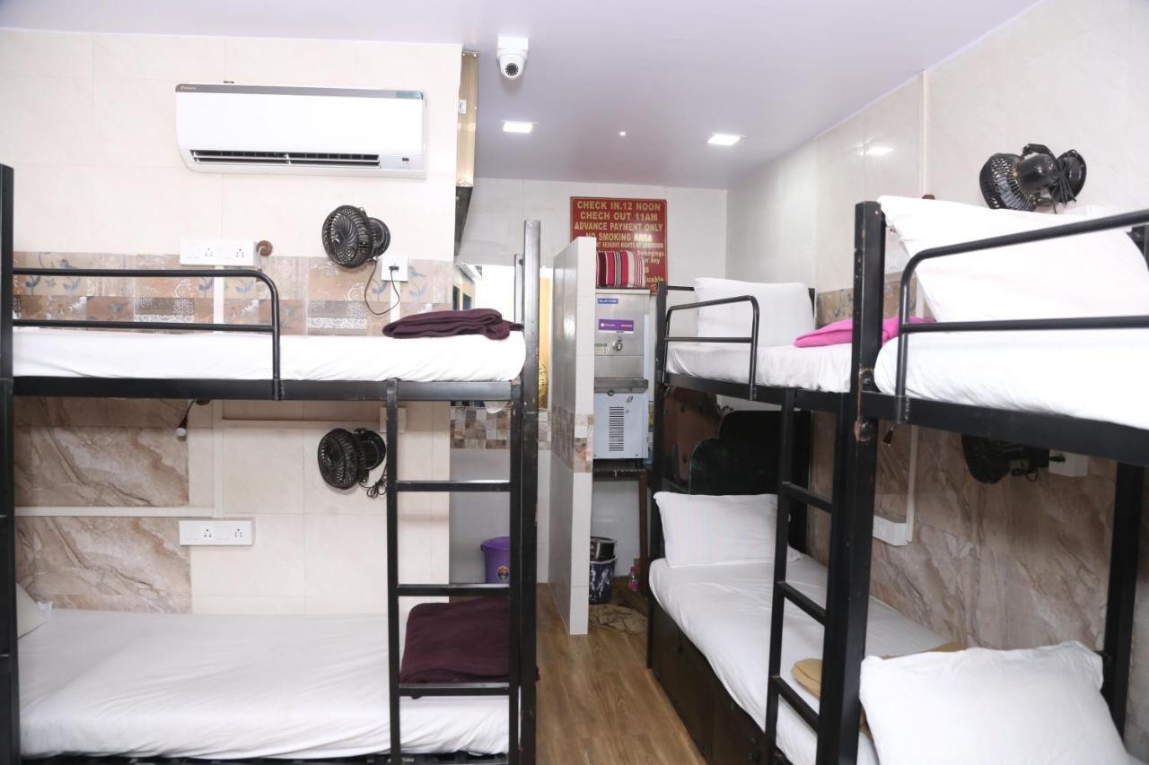 Super Sleepwell Male-Female Hostel - Mumbai, Mumbai